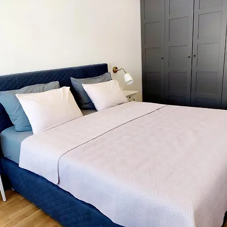Modern 2 King Size Bed, Sea View, Walk To Beach And Center Apartment