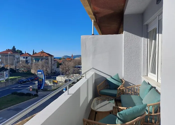 Wonderful 2 Bedroom 10min Walk From Center And Appartamento *