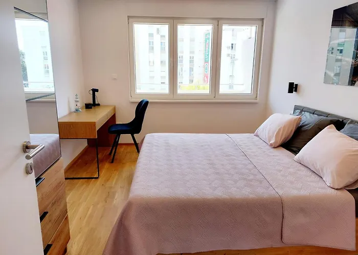 Wonderful 2 Bedroom 10min Walk From Center And Appartamento Spalato