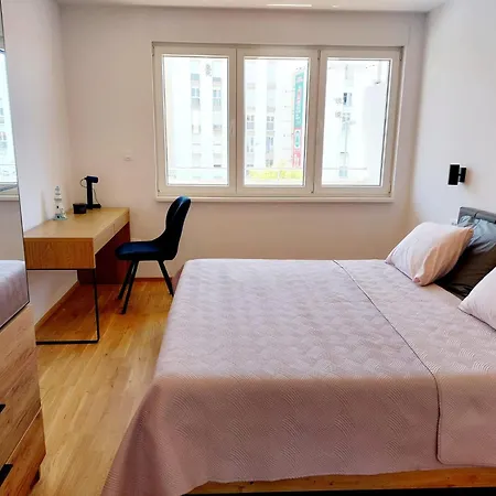 Modern 2 King Size Bed, Sea View, Walk To Beach And Center דירה ספליט