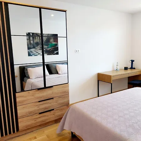 Modern 2 King Size Bed, Sea View, Walk To Beach And Center ספליט