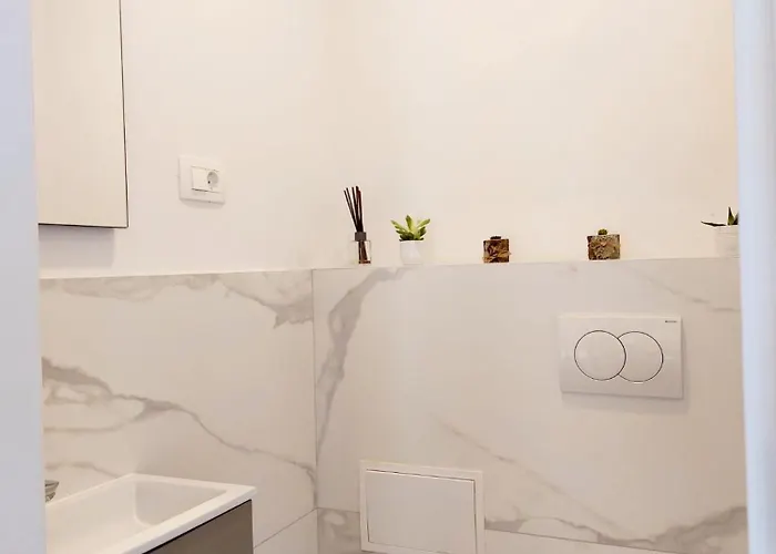 Wonderful 2 Bedroom 10min Walk From Center And 스플리트