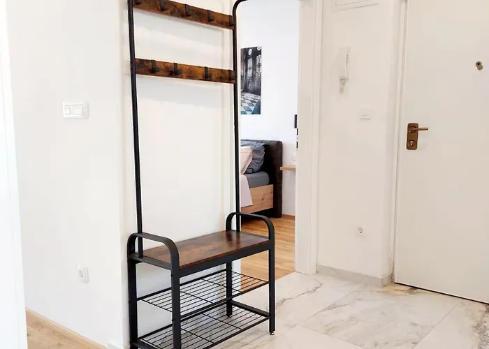 Wonderful 2 Bedroom 10min Walk From Center And *