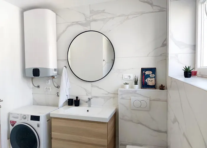 Wonderful 2 Bedroom 10min Walk From Center And * 스플리트